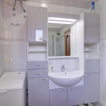 Appartement Air-conditioned In Residential Area, Close To Town Center. Izola